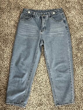 Women's Relaxed Fit Medium Jeans